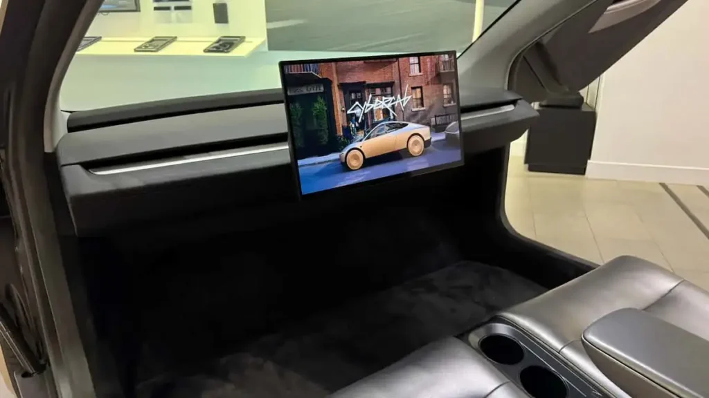 tesla cybercab img30