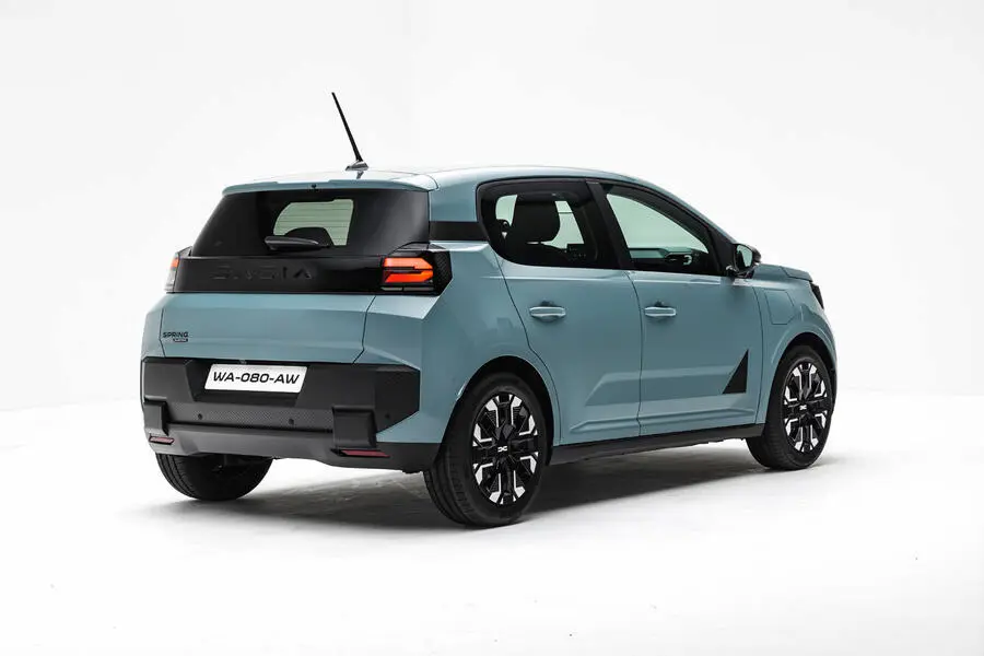 Yeni Dacia Spring img1