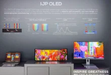 TCL katlanabilir OLED monitör