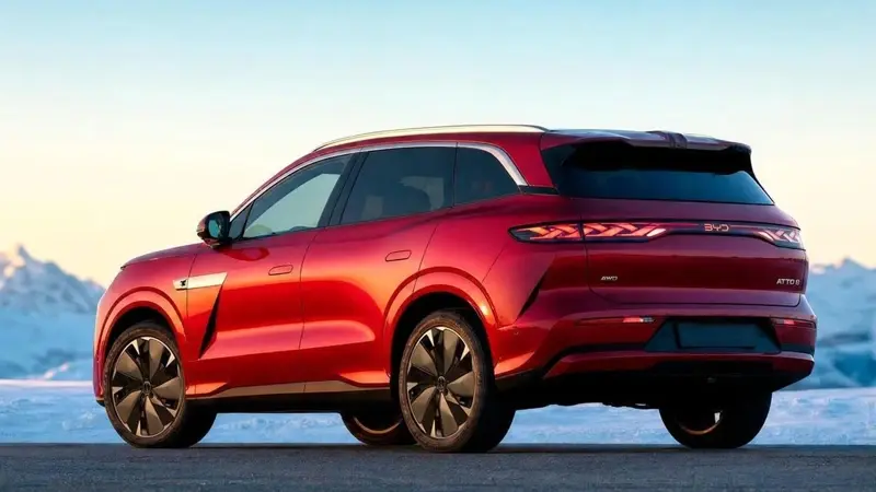 BYD Atto 8 img1