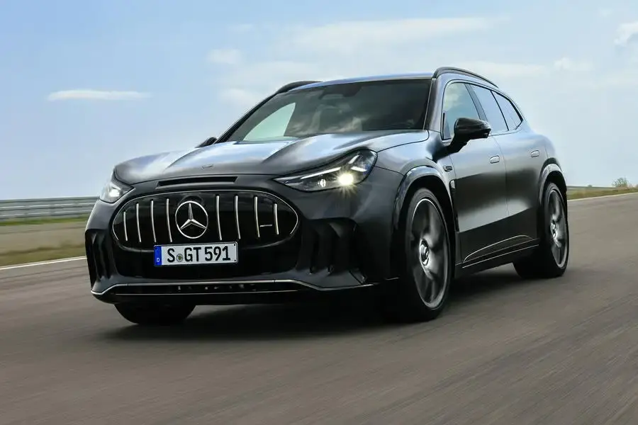 Mercedes-AMG GT SUV img2