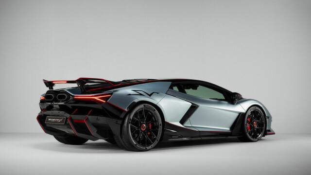 Lamborghini Revuelto SV img1