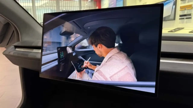 tesla cybercab img12
