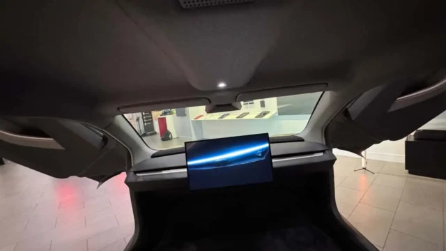 tesla cybercab img13