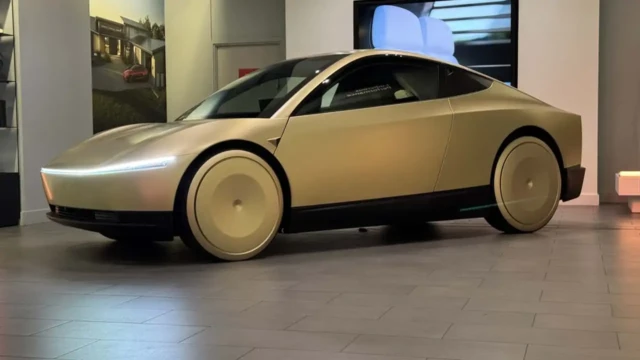 tesla cybercab img1