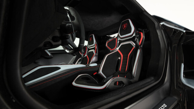 Lamborghini Revuelto SV img3