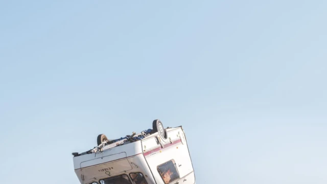 Toyota Hilux BEV img12
