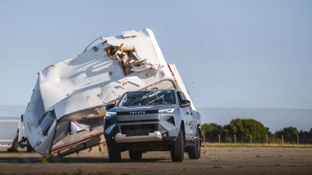 Toyota Hilux BEV img17